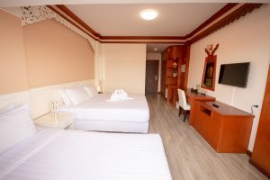 Deluxe Triple Room3